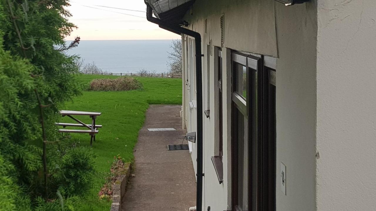 Stoneleigh Village * Sidmouth